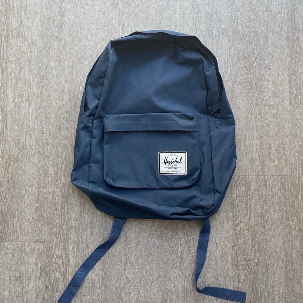 Herschel Supply Co. Classic Backpack, Navy Mod- 20L Pre Owned School Casual